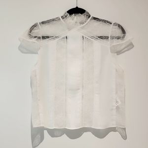 Gorgeous white lace Alice Olivia Lace Blouse